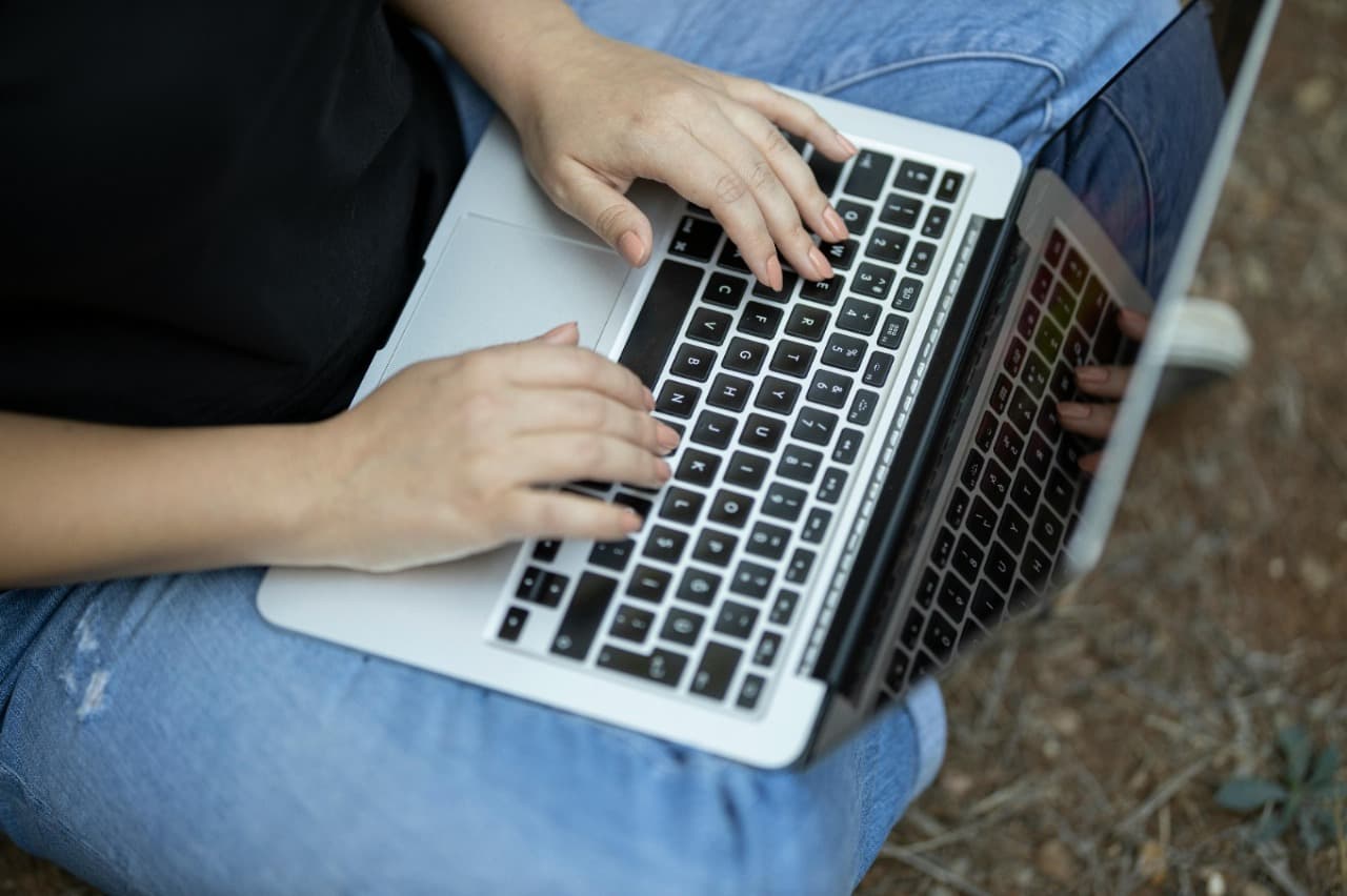 How Facebook SMM Panel Services Save You Time and Effort